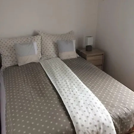 Julianna Apartmanhaz 발라톤엘