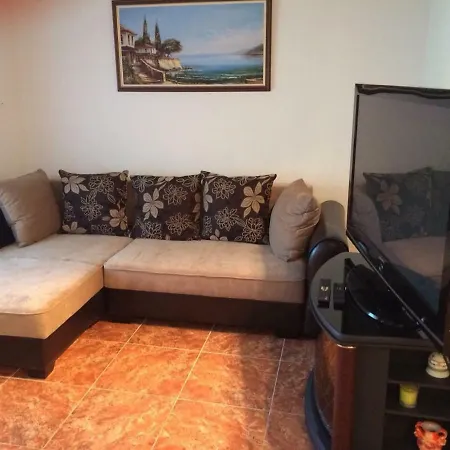 아파트 Julianna Apartmanhaz *